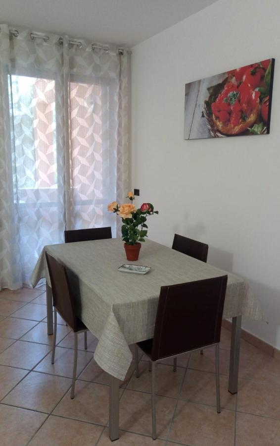 Rosahouse Apartment Лече Екстериор снимка